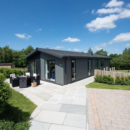Buttercup Lodge, 33 Roadford Lake Lodges Lifton Екстериор снимка