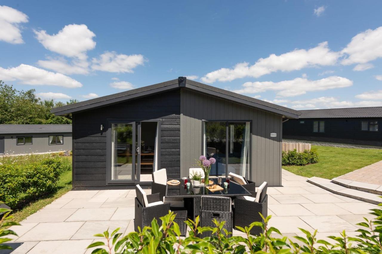 Buttercup Lodge, 33 Roadford Lake Lodges Lifton Екстериор снимка